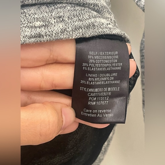 Alice and Olivia heather gray long sleeve body con v-neck cropped sweater size 6 - Picture 5 of 7